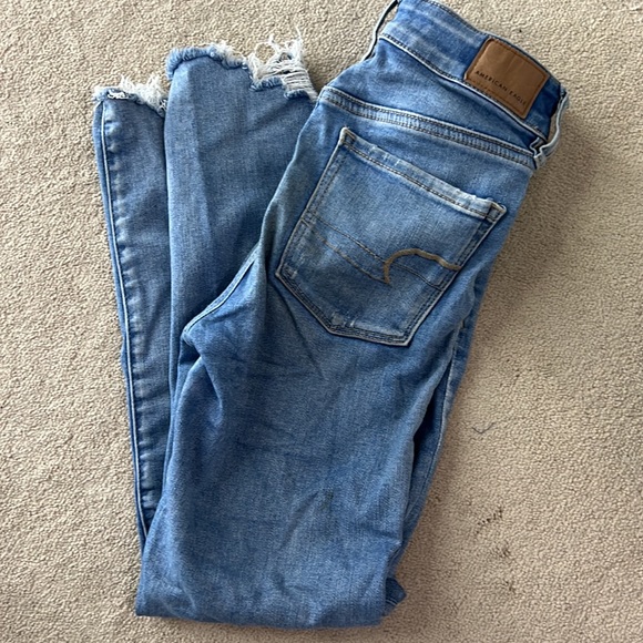 American eagle ripped jeans, high waist - Picture 4 of 4